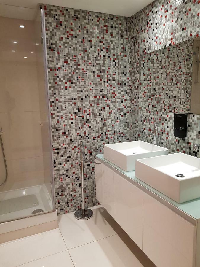 Apartment Restelo Plaza 3